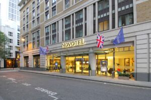 Cornwall Art Tour 13 novotel london tower